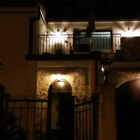 Palermo Dal Bosco Moarda Holiday home *
